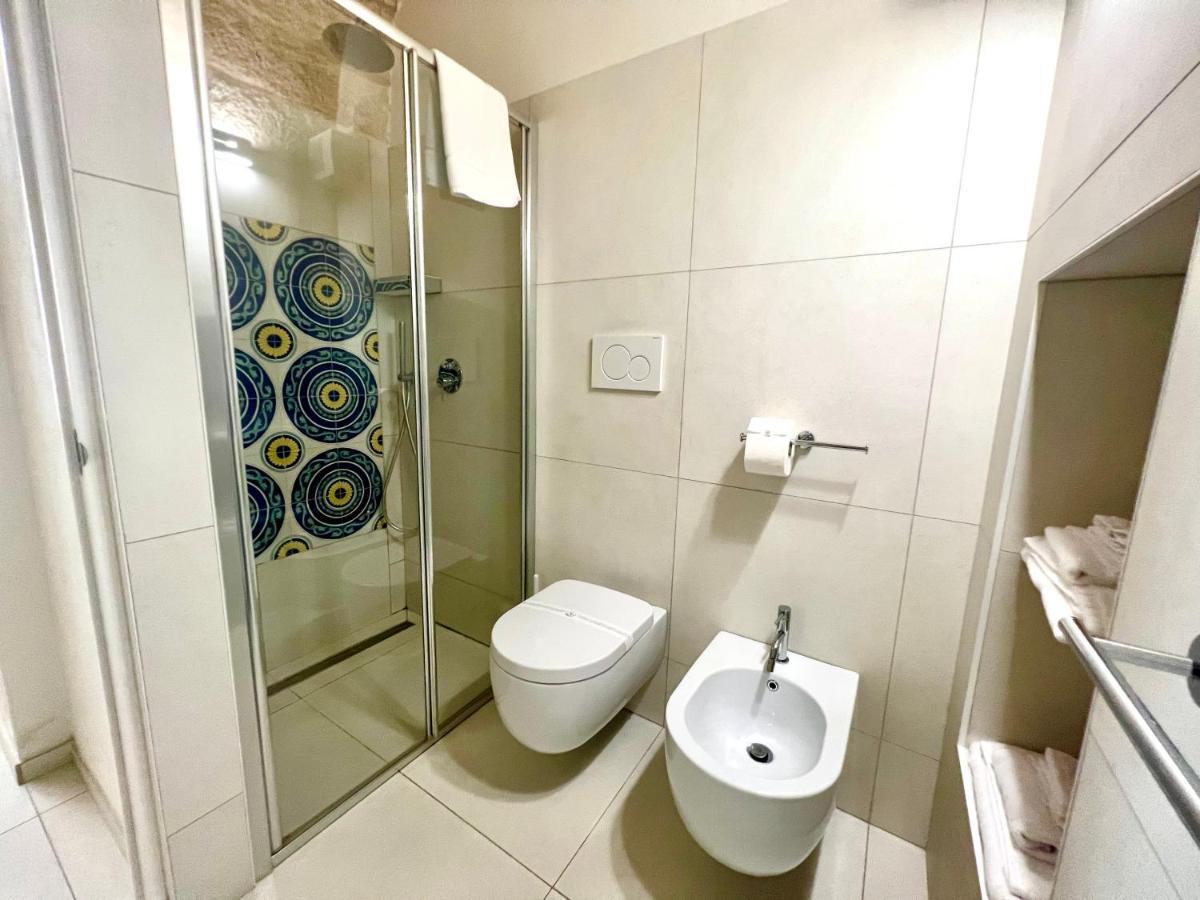 B&B Suite Amare Polignano Полиньяно-а-Маре Экстерьер фото